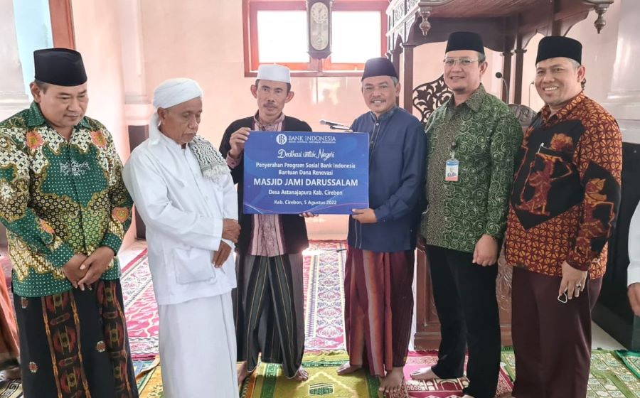 Satori Bantu Renovasi Masjid di Desa Astanajapura Cirebon